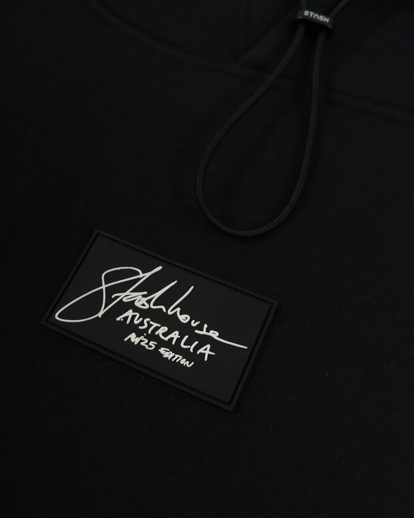 "AUTOGRAPH" BLACK PULLOVER HOOD