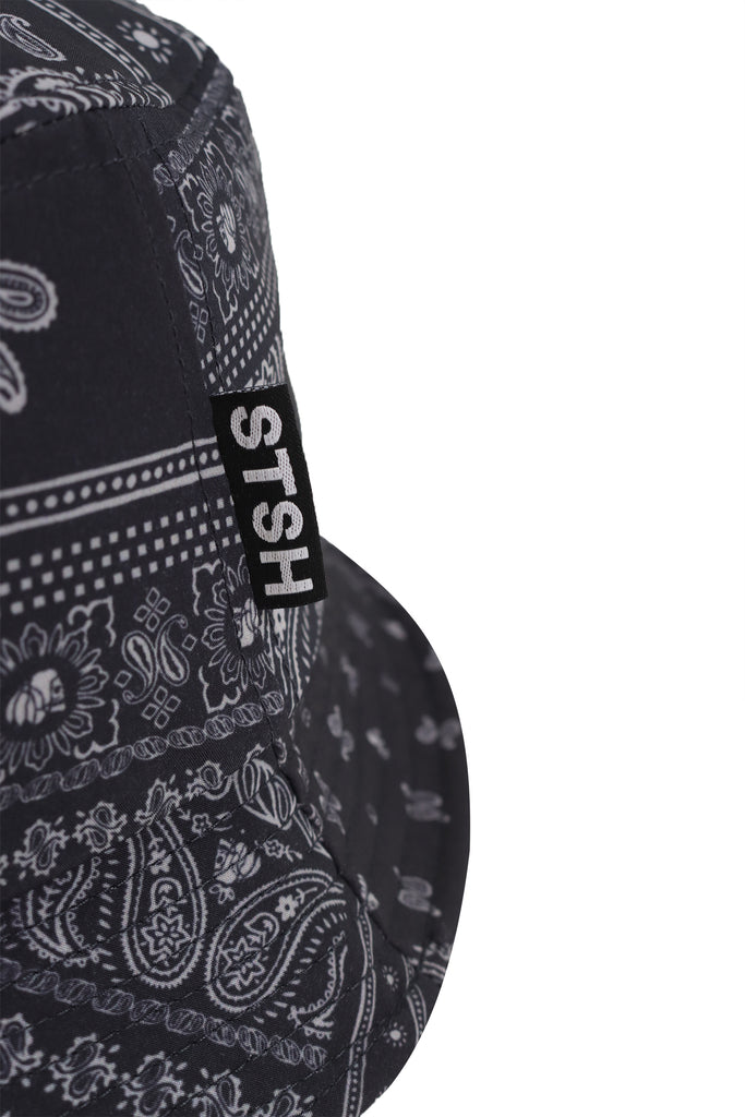 "BANDANA" BLACK BUCKET HAT