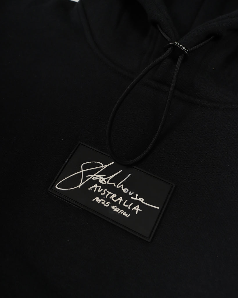 "AUTOGRAPH" BLACK YOUTH PULL OVER HOOD